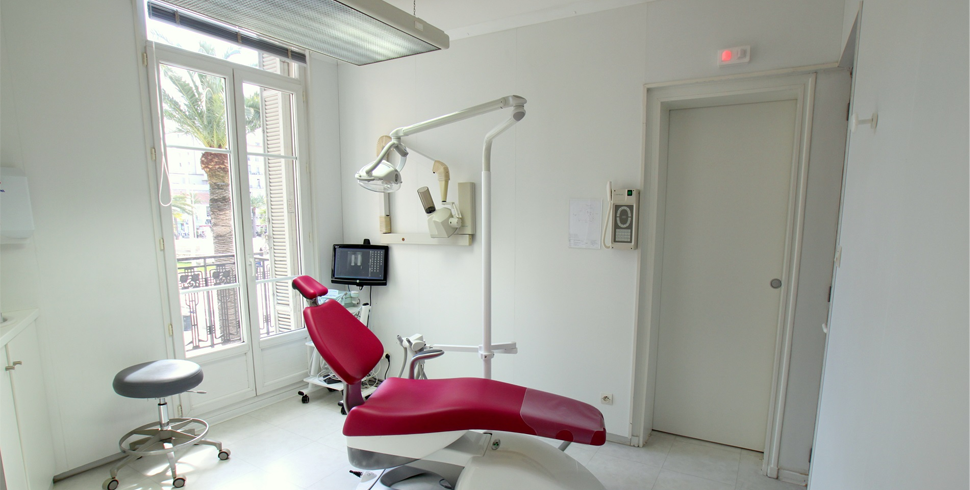 cabinet-rouge